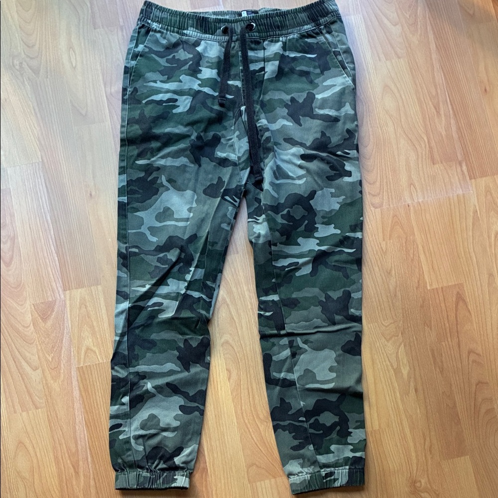 Lira Camouflage Joggers - Green and Black